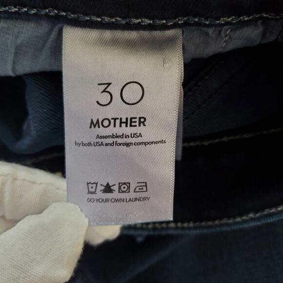 Mother The Weekender Fray Flare Jeans Chip On My Shoulder Dark Blue Size 30 NEW - Picture 12 of 13